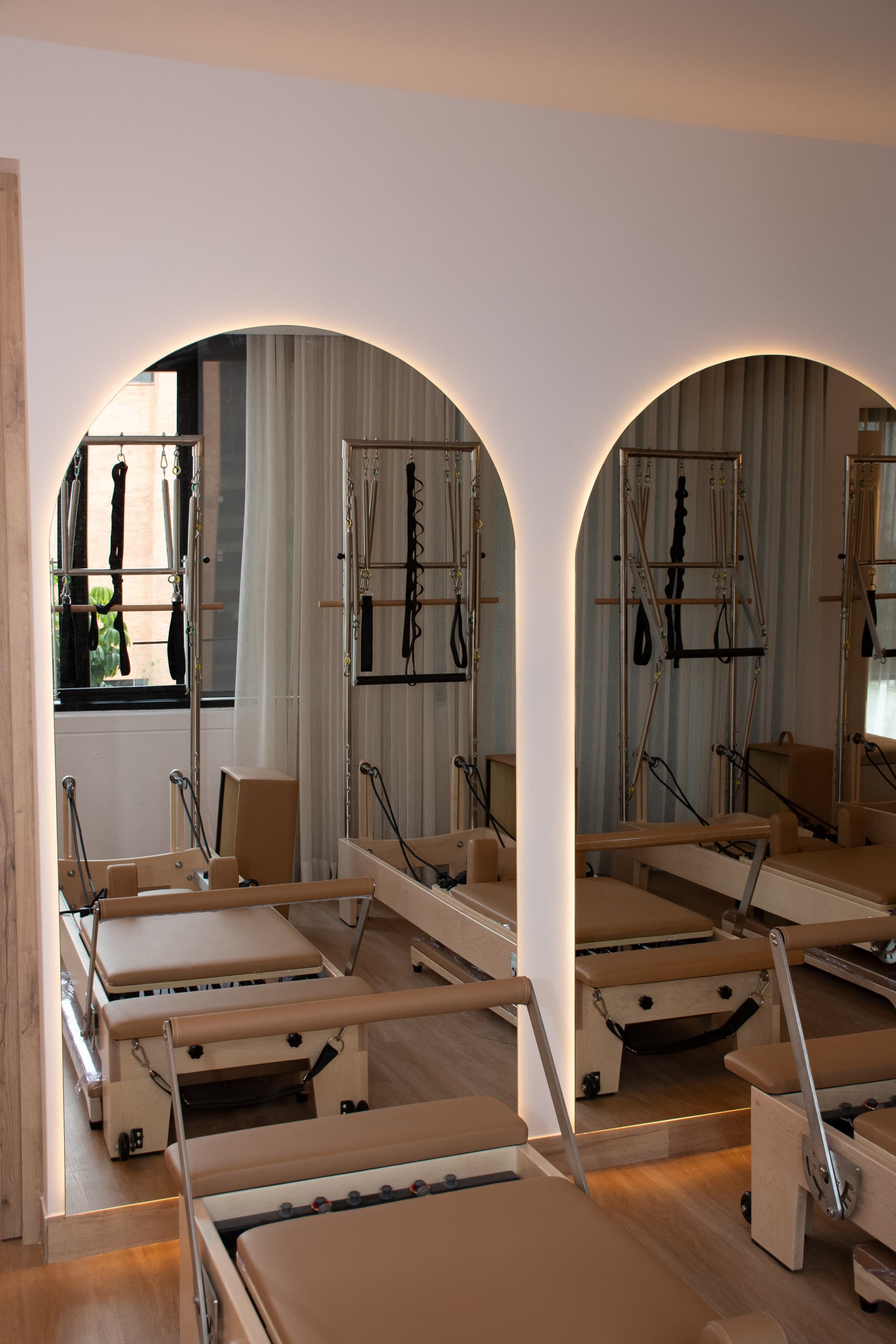 Vista general del estudio Aliva Pilates Studio